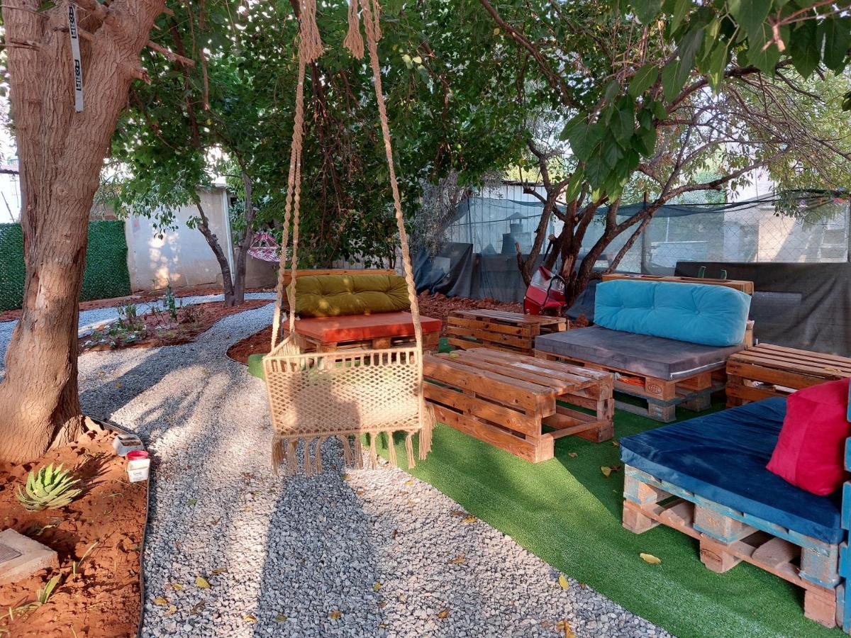 Secret Garden Guest House 02 Фамагуста Екстериор снимка